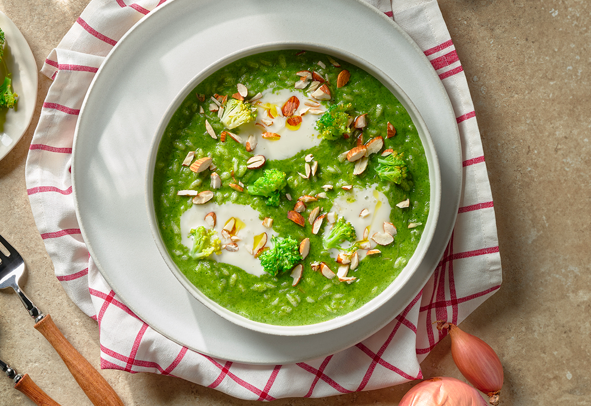 Risotto con Stracchino Nonno Nanni, broccoli e mandorle tostate