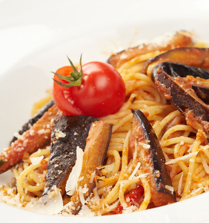 Spaghettis aux aubergines et Bianconanni